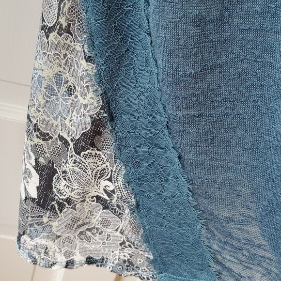 XHILERATION MIXED MEDIA FLOWY BLUE FLORAL TOP TEE WITH LACE SIZE XXL - Picture 5 of 8